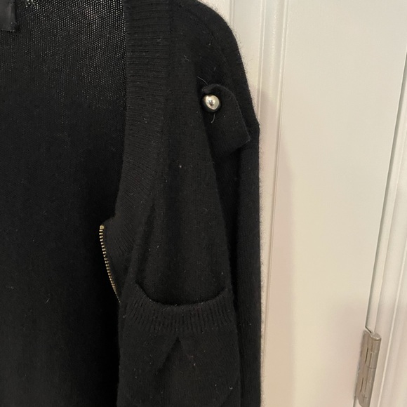 AQUA Bloomingdales Black Cashmere Zip Cardigan SM - Picture 2 of 7